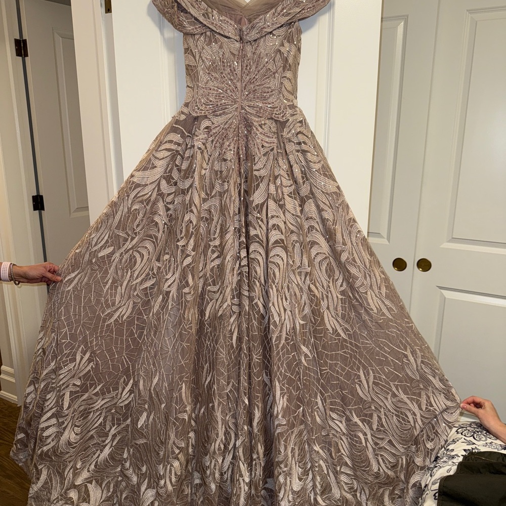 LARA Elegant Lace Prom Dress in Taupe